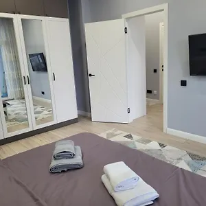 https://apple-city-010000.hotels-in-astana.com